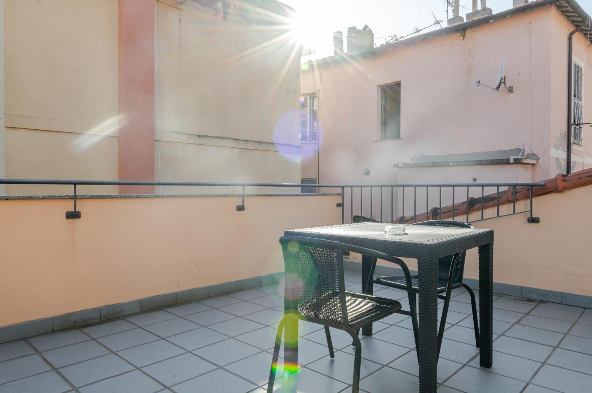 Hotel Posta - 3 Stars - Comfortable Stay In Ventimiglia Eksteriør billede