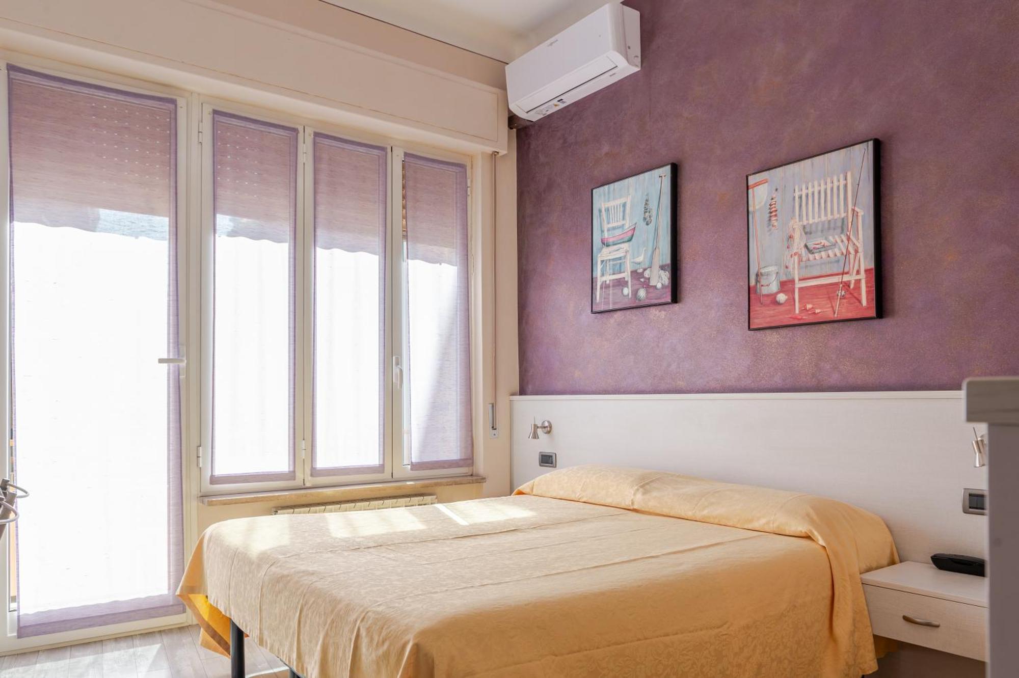 Hotel Posta - 3 Stars - Comfortable Stay In Ventimiglia Eksteriør billede